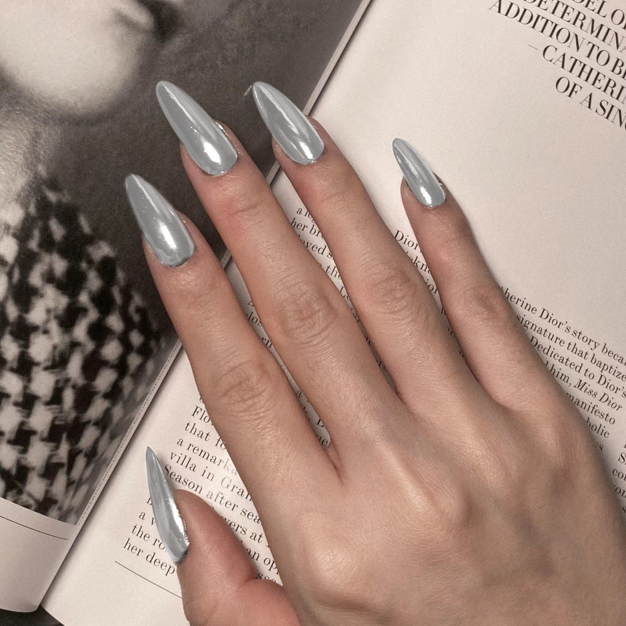 Elegant Evening Long Stiletto Silver Press On Nail Set with Glossy Fin –  RainyRoses