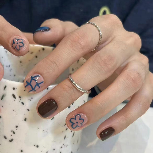 Chic Floral Elegance Short Square Brown and Beige Press On Nail Set with Unique Hand-Painted Design