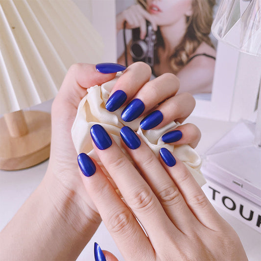 Vintage Glamour Medium Oval Glossy Blue Press On Nail Set with Stunning Shine