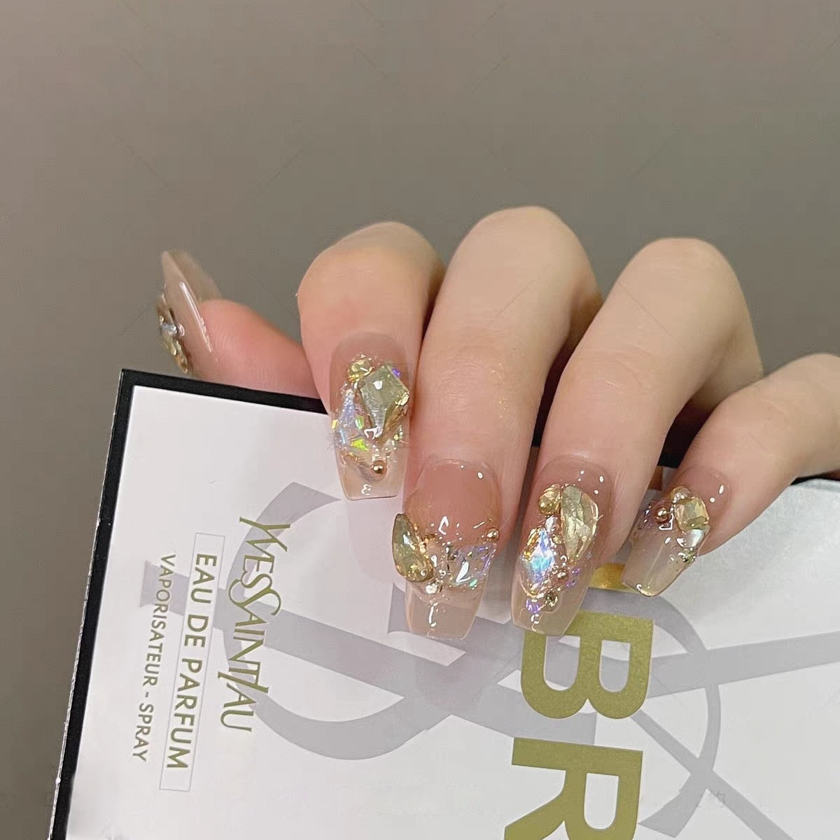 Glimmering Elegance Medium Square Beige Press On Nail Set with Iridescent Gemstone Accents