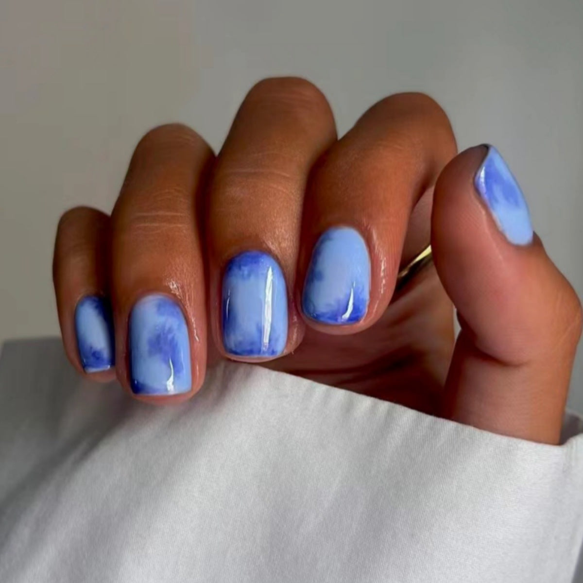 Sky Breeze Lavender Short Square Press On Nail Set with Unique Marble Effect Finish