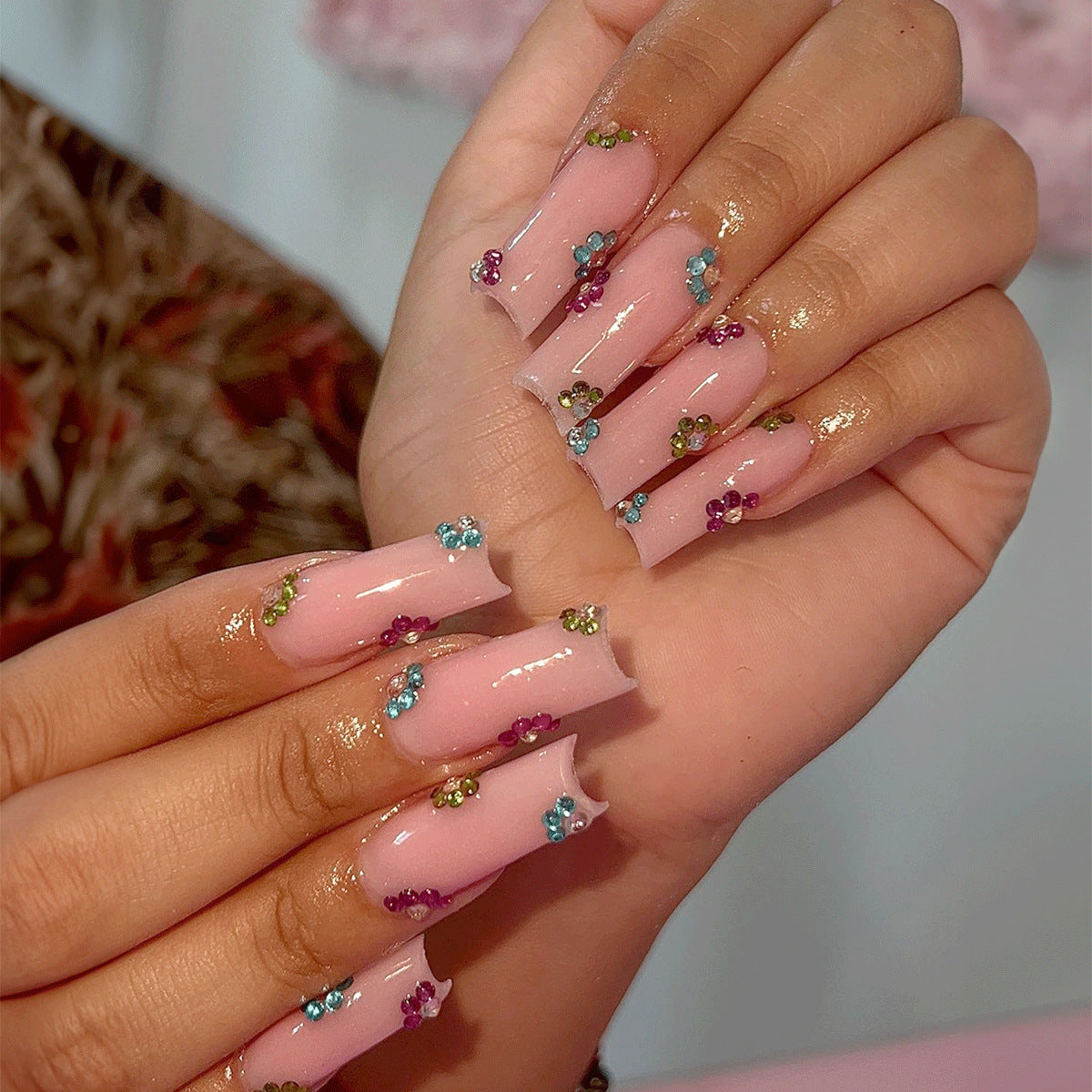 Rainy Roses Press On Nails