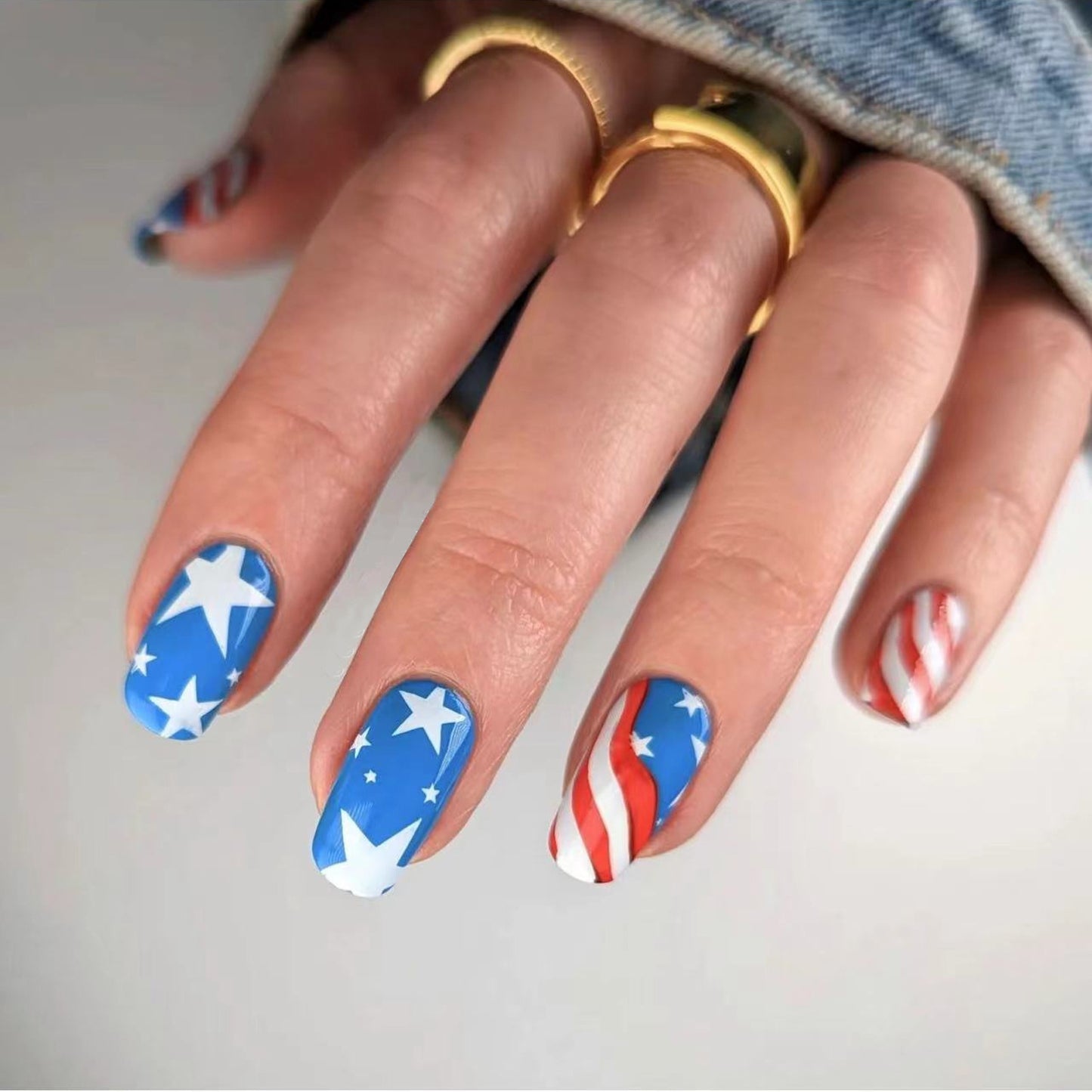 Patriotic Parade Medium Squoval Red Blue White American Flag Design Press-On Nail Set