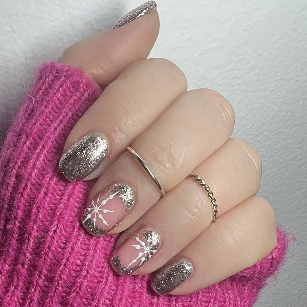 Winter Wonderland Glittery Round Medium Press On Nail Set with Silver Sparkle and Snowflake Design