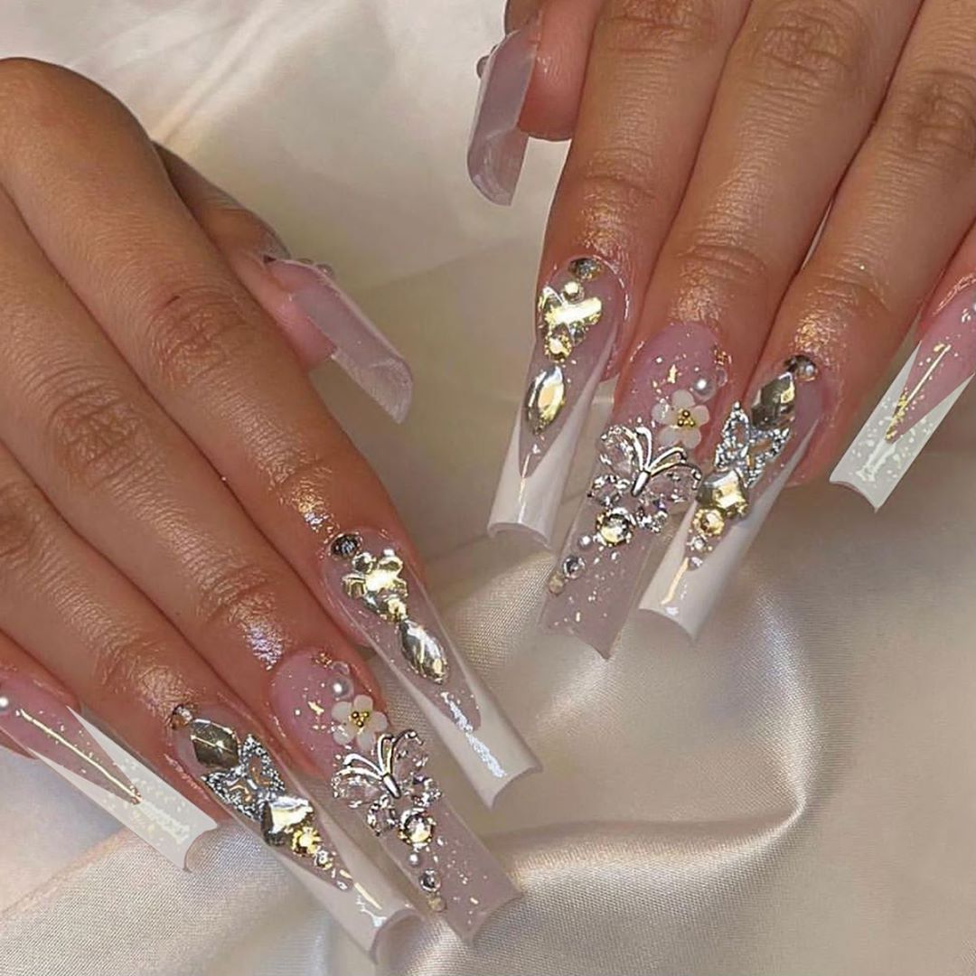 Glamorous Floral Elegance Long Square Press On Nail Set in Blush Pink with Stunning Rhinestone Accents