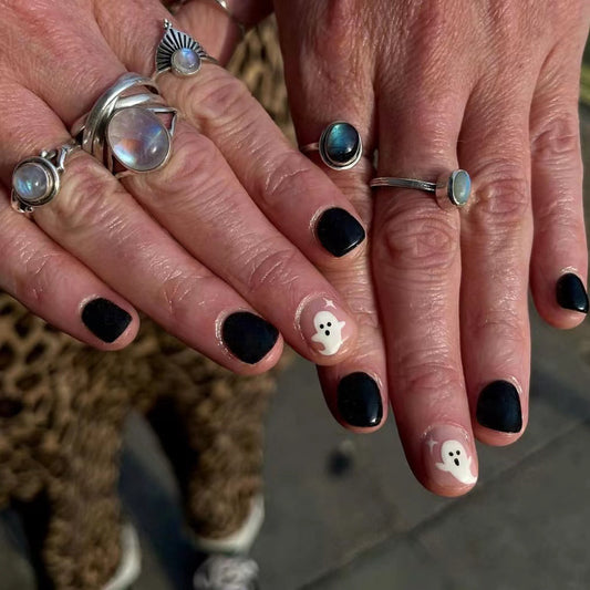 Spooky Elegance Short Round Black and White Press On Nail Set with Ghost Accent Design