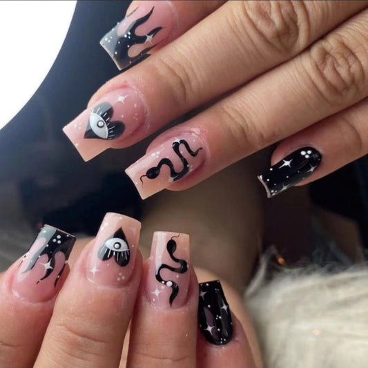 Eye On The Snake Short Square Black Bold Press On Nails