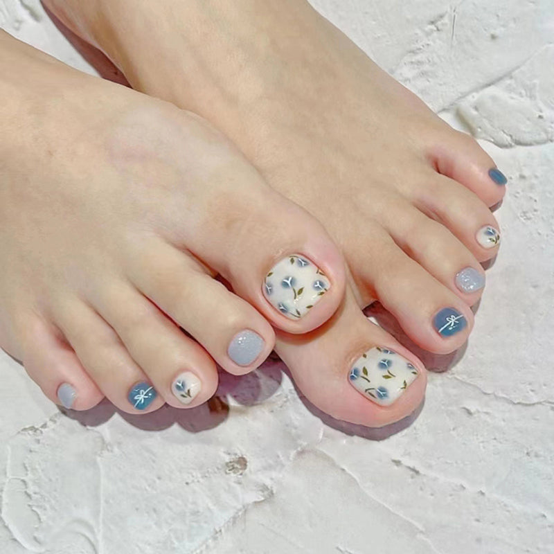 Picking The Bouquet Blue Floral Press On Toenails