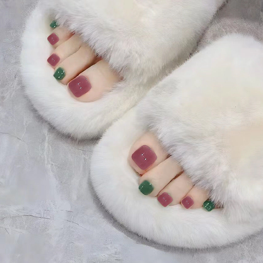 Winter Wonderland Medium Square Press On Toenails Set with Festive Green and Berry Red Tones