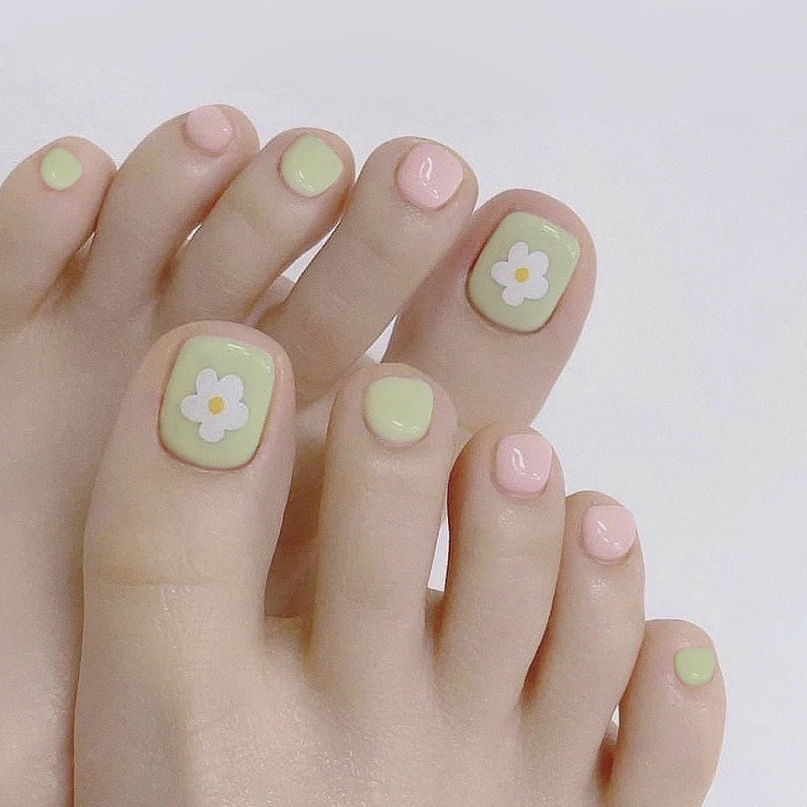 What I Need Spring Green Press On Toenails