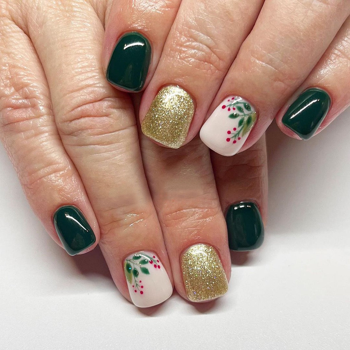 Holly Accents Short Square Green Holiday Press On Nails