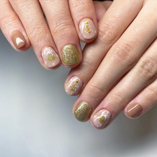 Glamorous Ornaments Medium Round Gold Holiday Press On Nails