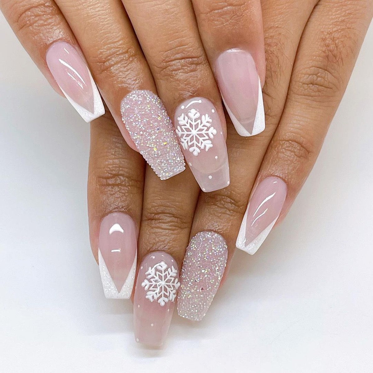 Snowflake Glam Medium Coffin White Winter Press On Nails