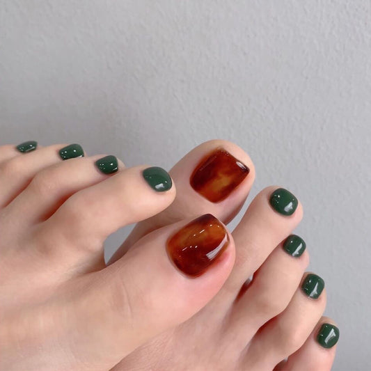 Flossy Glossy Green Press On Toenails