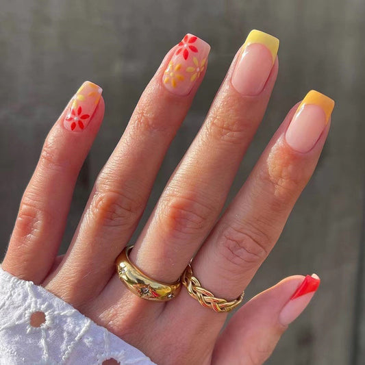 Summer Breeze Short Square Pastel Yellow and Floral Accent Press On Nail Set