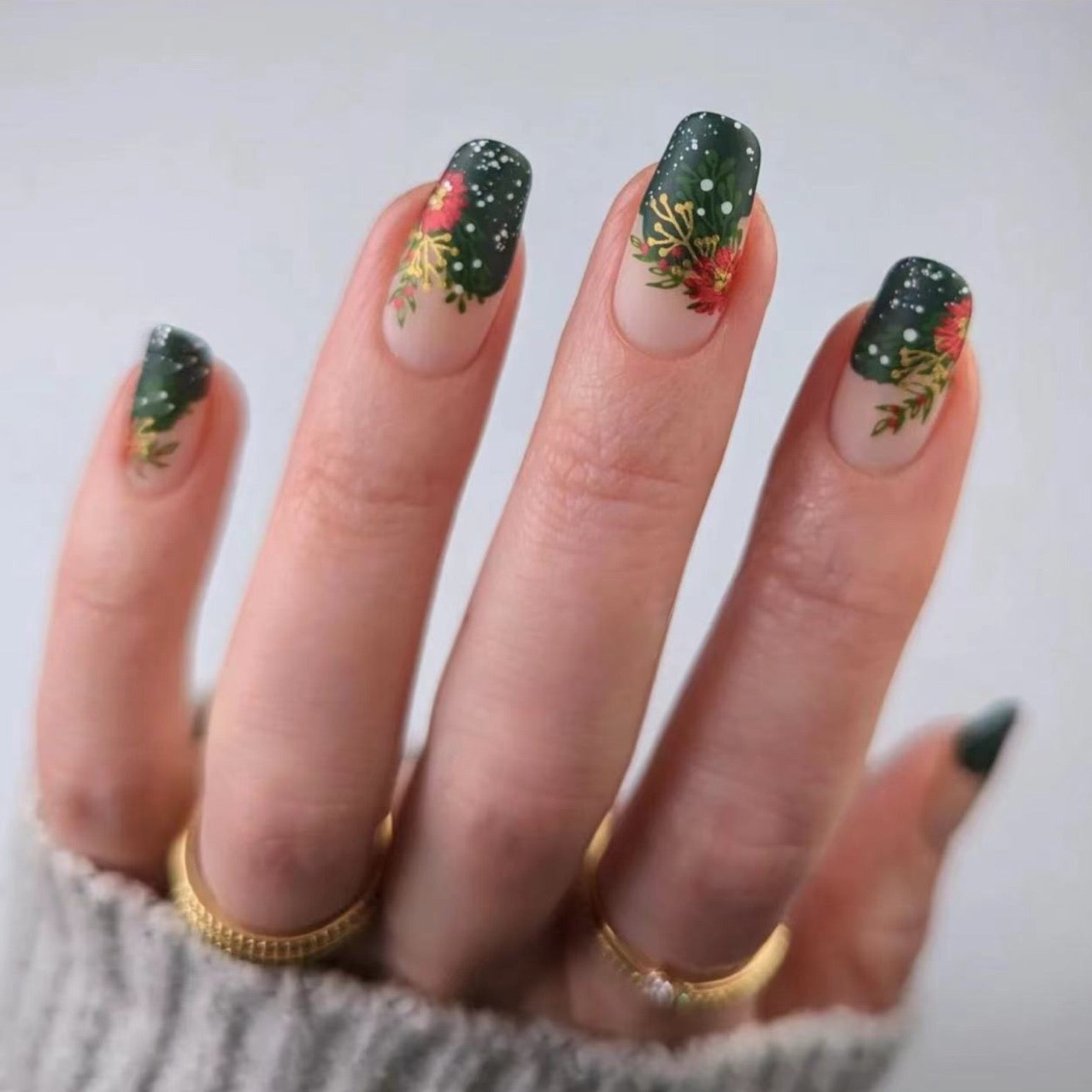 Sweet Holly Decorations Medium Coffin Green Winter Press On Nails