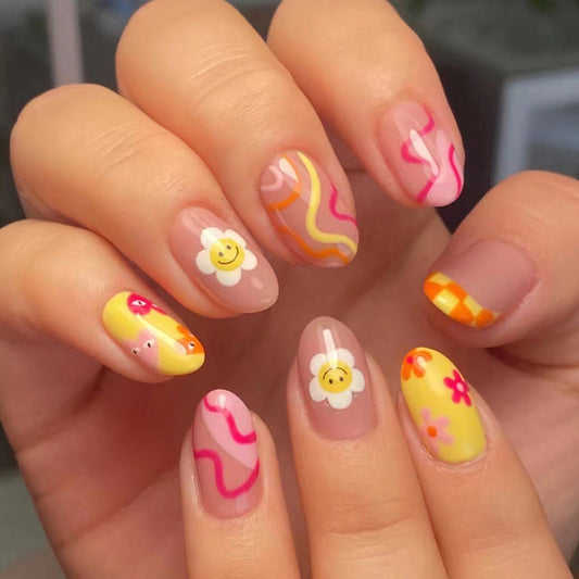 Sunshine Daisy Short Oval Yellow Cute Press On Nails