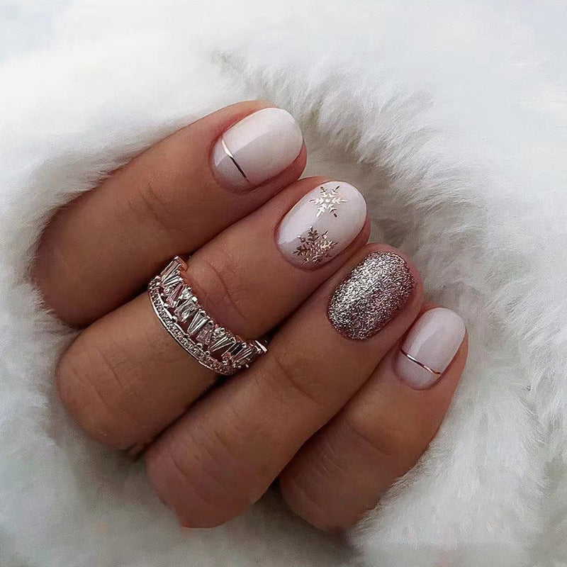 Snowflake Love Short Round White Winter Press On Nails