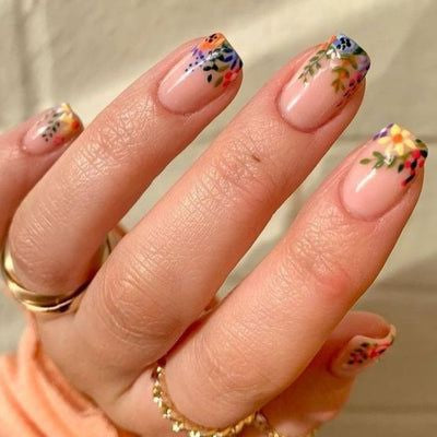 Blooming Short Square Beige Spring Press On Nails