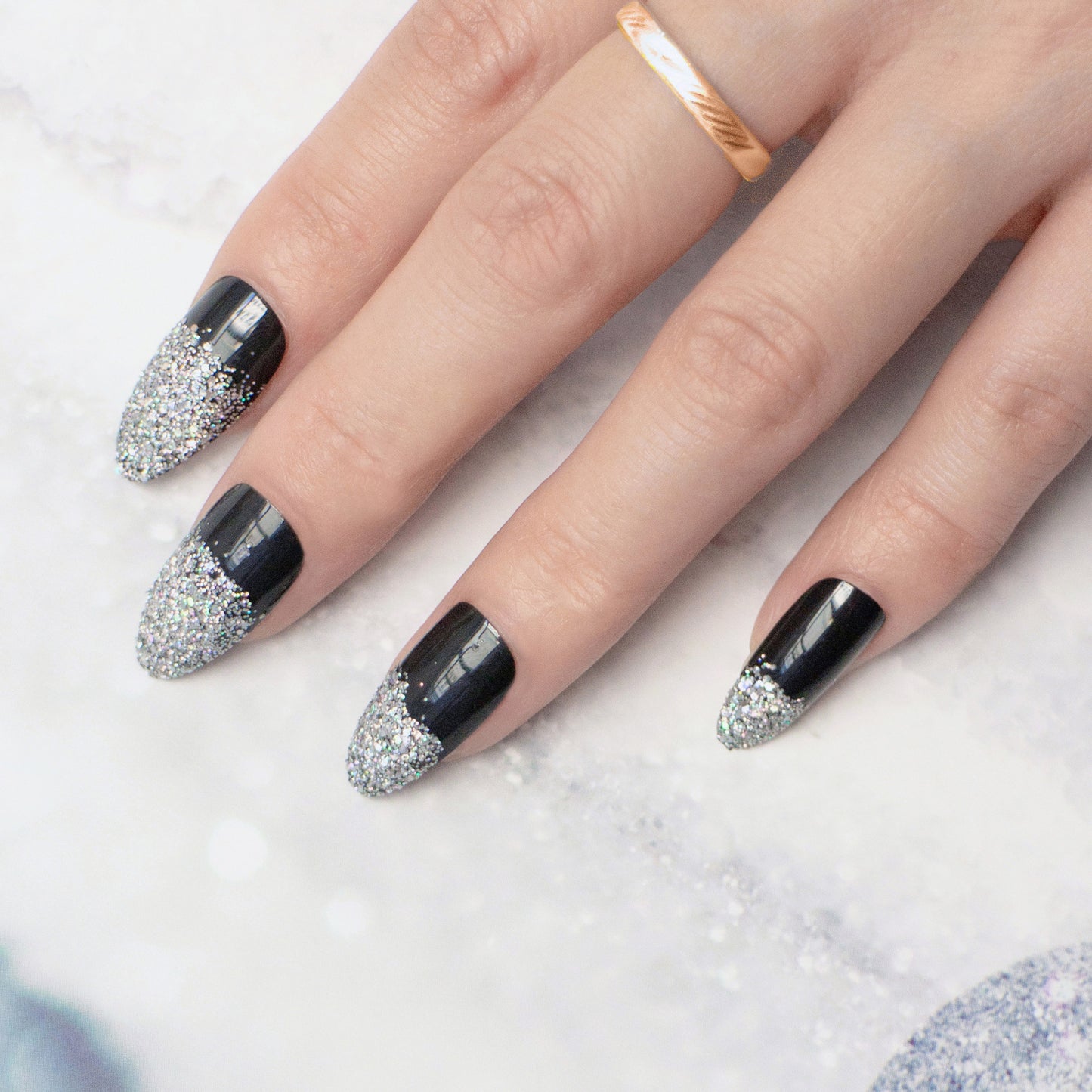 Elegant Evening Short Almond Black Glitter Dip Press On Nail Set Perfect for Glamorous Occasions